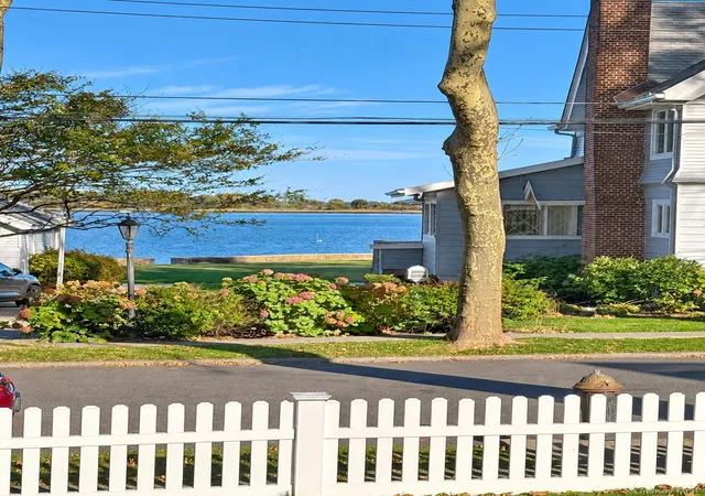 Photo 3 of Single family home for sale at 475 King Ave, New York, NY 10464 | MLS# 1066439 | Listing updated on 2026-10-27