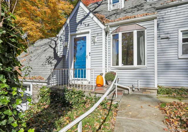 Photo 1 of Single family home for sale at 250 Red Ml Rd, Cortlandt, NY 10567 | MLS# 1066472 | Listing updated on 2026-10-28