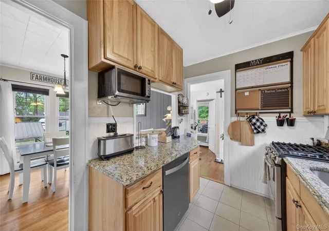 Photo 4 of Single family home for sale at 18 Ellis Ave, Newburgh (city), NY 12550 | MLS# 1066477 | Listing updated on 2026-10-30