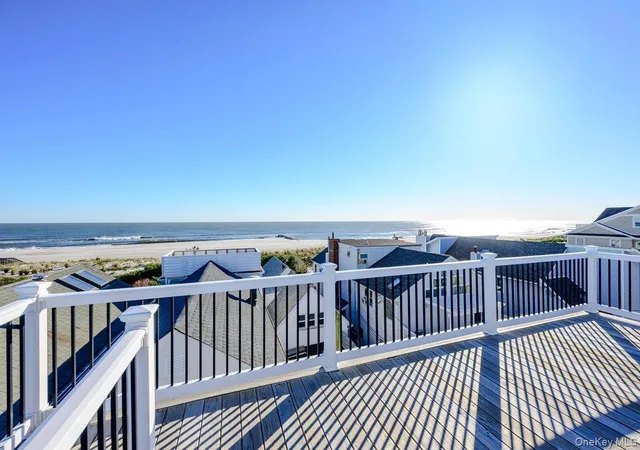 Photo 4 of Single family home for sale at 12 Arizona Ave, Long Beach, NY 11561 | MLS# 1066490 | Listing updated on 2026-10-30