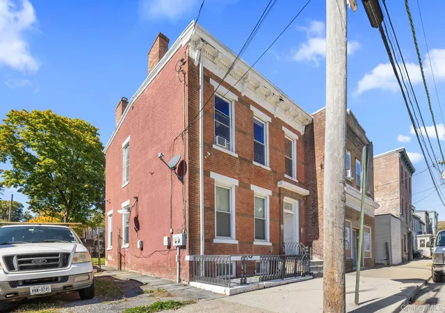 Photo 2 of House for sale at 22 Lander St, Newburgh (city), NY 12550 | MLS# 1066495 | Listing updated on 2026-10-28