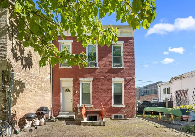 Photo 3 of House for sale at 22 Lander St, Newburgh (city), NY 12550 | MLS# 1066495 | Listing updated on 2026-10-28