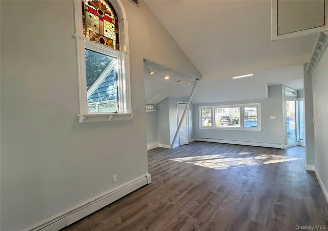Photo 4 of Single family home for sale at 10 Dewey St E, Hempstead, NY 11518 | MLS# 1066511 | Listing updated on 2026-10-28