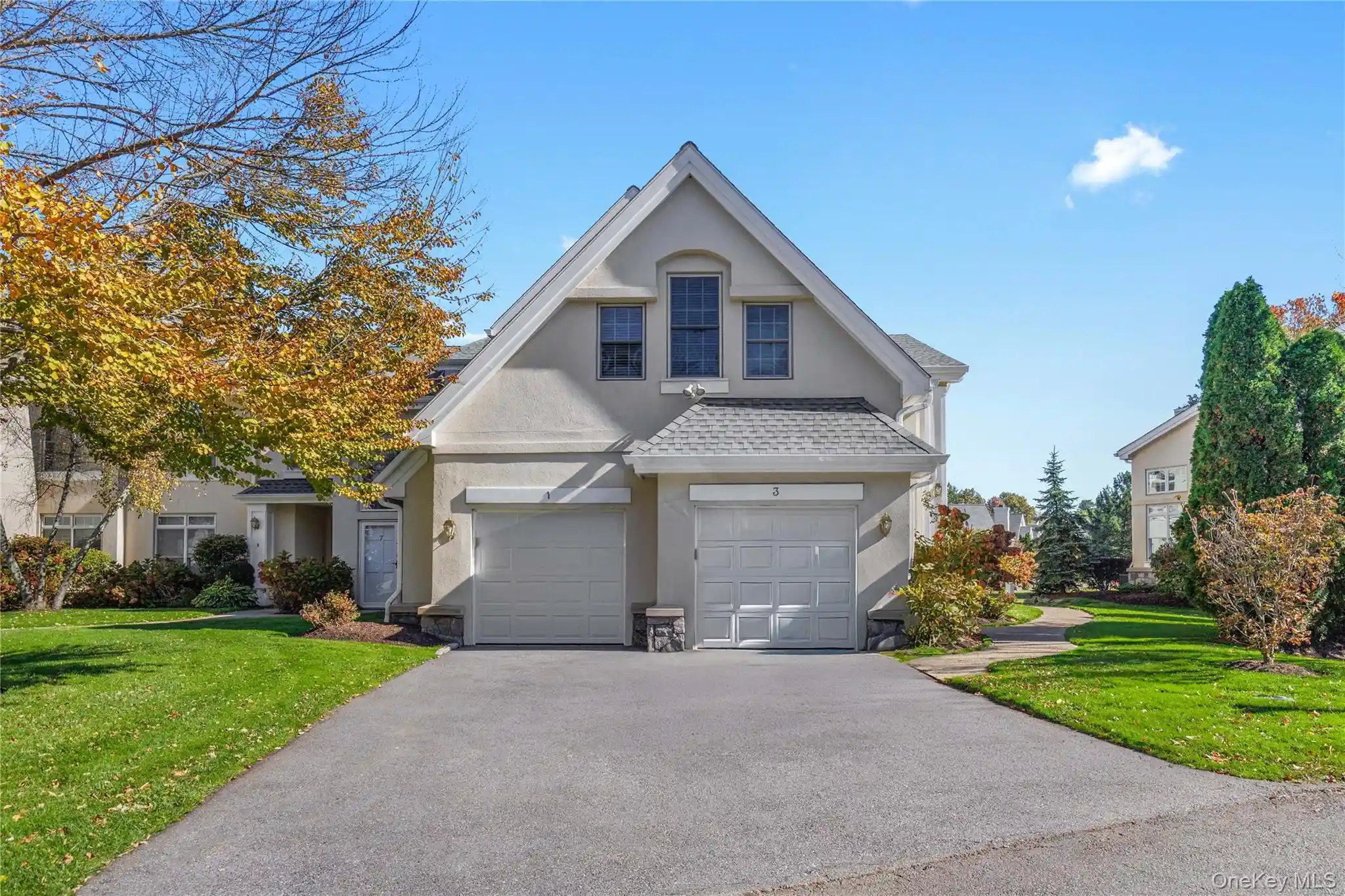 Listing Photo 2 - Condo for sale in 1 Arrowwood Cir located at 1 Arrowwood Cir, Rye Town, NY 10573 - Unit 1 Arrowwood Cir