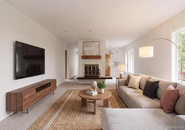 Photo 3 of Single family home for sale at 7 Dogwood Ln, Clarkstown, NY 10994 | MLS# 1066557 | Listing updated on 2026-10-29