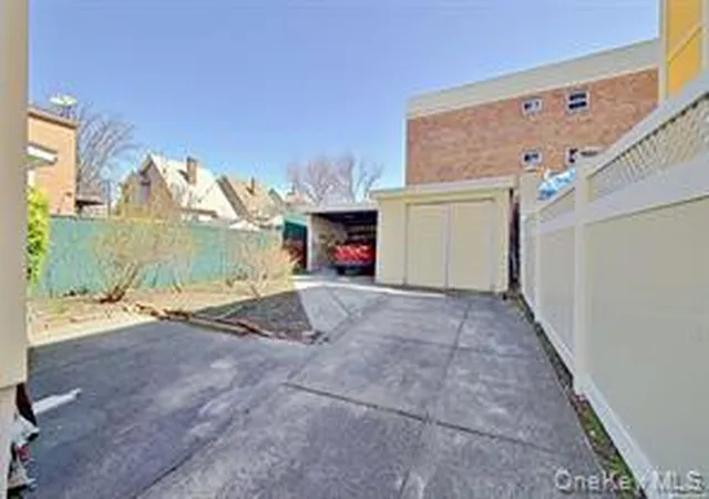 Photo 3 of Single family home for sale at 6267 99th Street, New York, NY 11374 | MLS# 1066575 | Listing updated on 2026-10-28