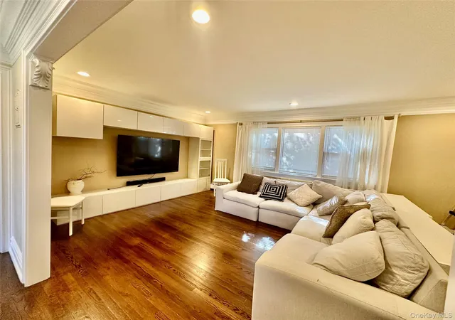 Photo 3 of House for sale at 2 Oxford Ct #8012, Ramapo, NY 10901 | MLS# 1066593 | Listing updated on 2026-10-28