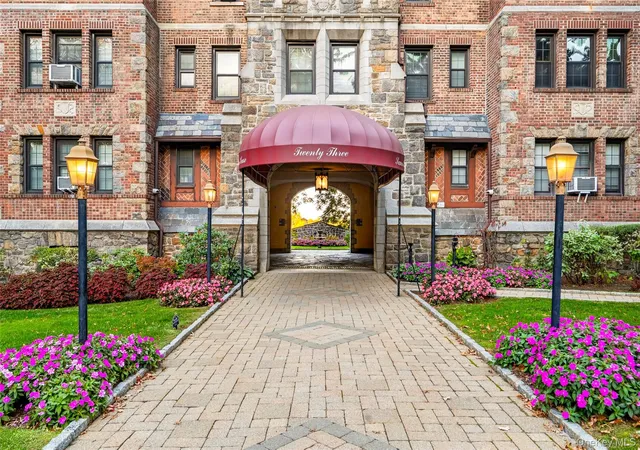 Photo 3 of Condo for sale at 23 Old Mamaroneck Rd #2C, White Plains, NY 10605 | MLS# 1066679 | Listing updated on 2026-10-27
