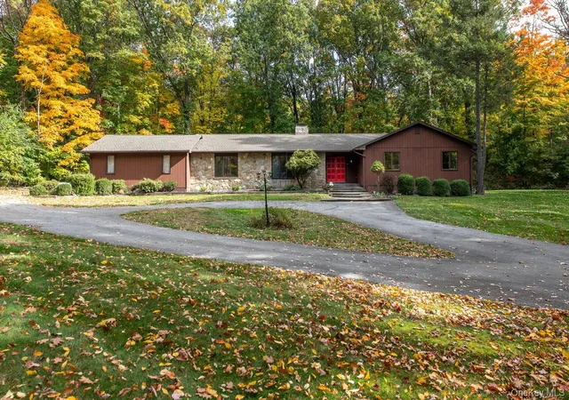 Photo 2 of Single family home for sale at 11 King Rd, East Fishkill, NY 12533 | MLS# 1066694 | Listing updated on 2026-10-26