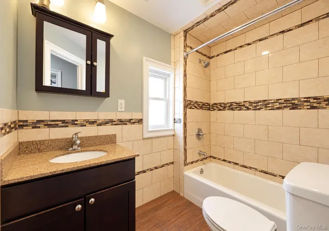 Photo 3 of House for sale at 296 Hawthorne Ave, Yonkers, NY 10705 | MLS# 1066734 | Listing updated on 2026-10-30