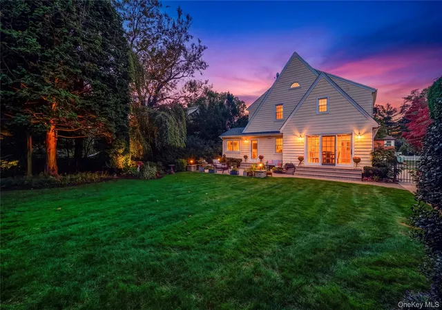 Photo 2 of Single family home for sale at 17 Lehigh Ct, Hempstead, NY 11570 | MLS# 1066743 | Listing updated on 2026-10-28