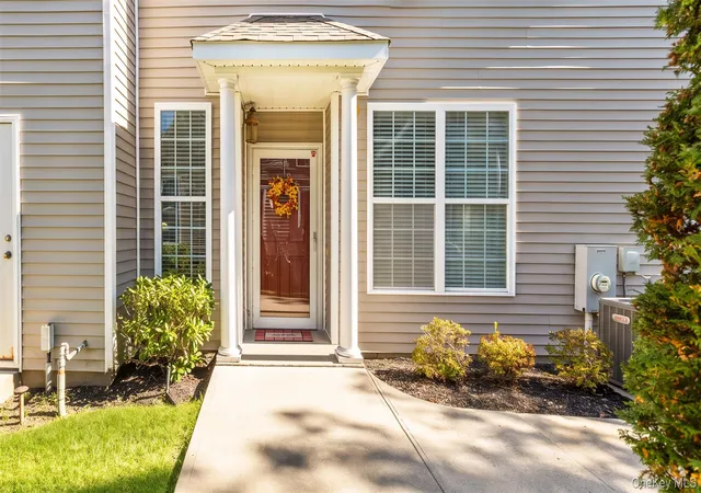 Photo 1 of Single family home for sale at 6 Halley Ln, Brookhaven, NY 11764 | MLS# 1066748 | Listing updated on 2026-10-29