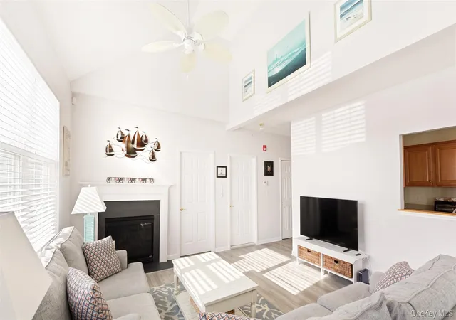 Photo 4 of Single family home for sale at 6 Halley Ln, Brookhaven, NY 11764 | MLS# 1066748 | Listing updated on 2026-10-29