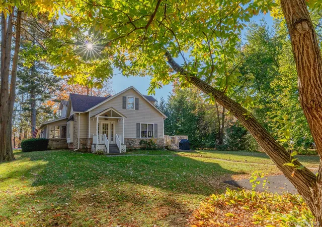 Photo 2 of Single family home for sale at 130 Esopus Ave, Ulster, NY 12401 | MLS# 1066848 | Listing updated on 2026-10-29