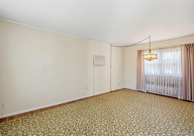 Photo 4 of Single family home for sale at 564 Ctr Briarwood Ave, Islip, NY 11795 | MLS# 1066867 | Listing updated on 2026-10-29