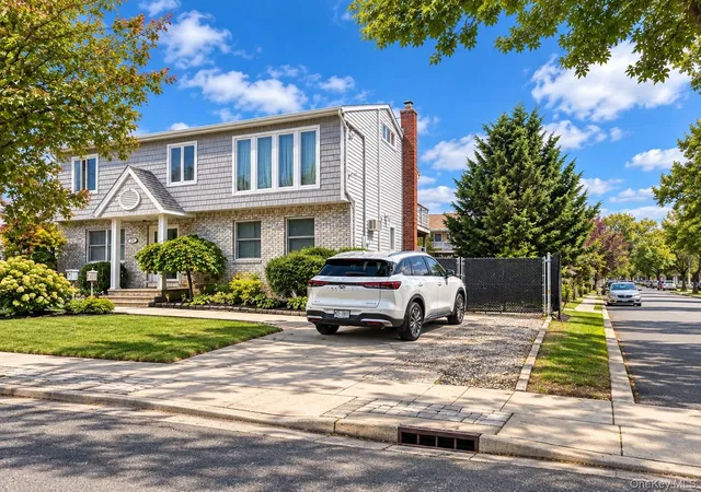 Photo 1 of Single family home for sale at 28 Florence Ave, Hempstead, NY 11520 | MLS# 1066869 | Listing updated on 2026-10-27