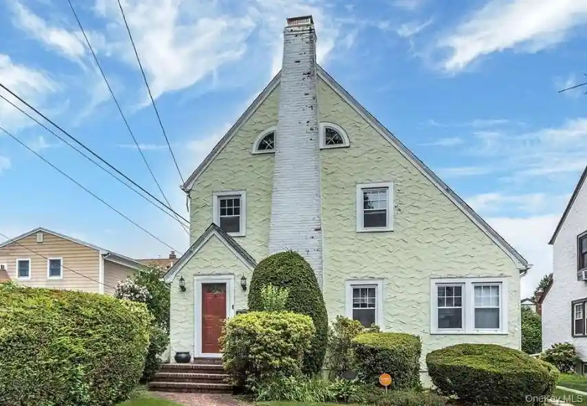 Single family home for sale at 162 Saint Pauls Pl, Hempstead, NY 11552 | MLS# 1066880
