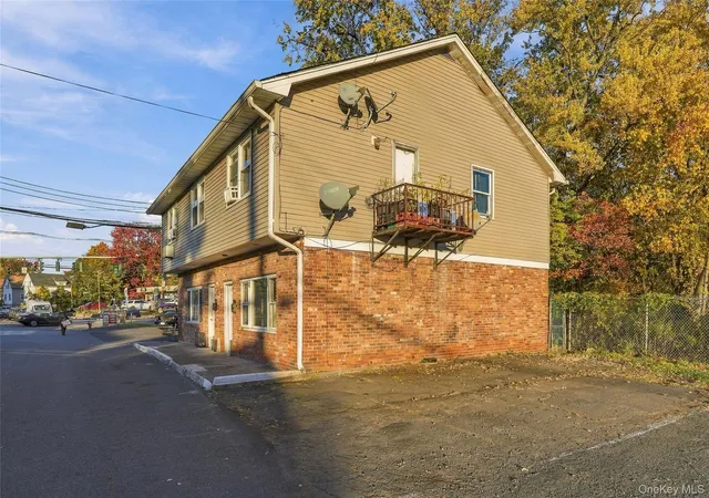 Photo 3 of House for sale at 4-6 Hurd Ave, Haverstraw, NY 10923 | MLS# 1066912 | Listing updated on 2026-10-29