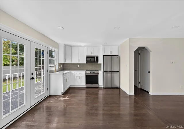Photo 2 of Single family home for sale at 343 Sylvan Ln, Hempstead, NY 11590 | MLS# 1066918 | Listing updated on 2026-10-27