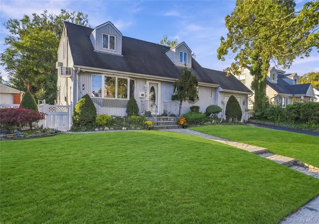 Single family home for sale at 532 Morris Dr, Hempstead, NY 11580 | MLS# 1066925