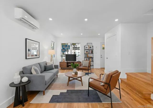 Photo 4 of Single family home for sale at 16320 21st Road, New York, NY 11357 | MLS# 1066931 | Listing updated on 2026-10-28