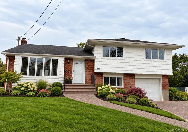 Single family home for sale at 2161 Isabelle Ct, Hempstead, NY 11710 | MLS# 1066972