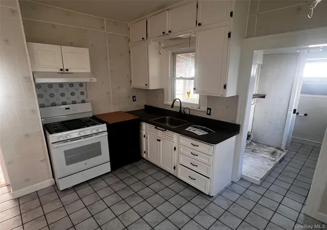 Photo 1 of Single family home for sale at 143 Prospect Ave, Middletown, NY 10940 | MLS# 1066997 | Listing updated on 2026-10-28