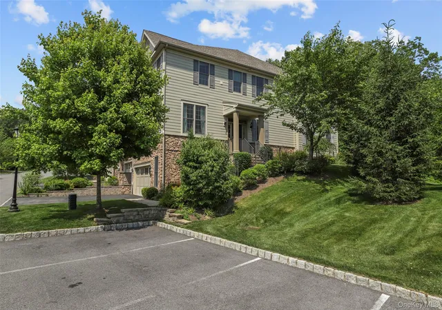 Photo 1 of Single family home for sale at 8 Langeloth Dr, Cortlandt, NY 10567 | MLS# 1067014 | Listing updated on 2026-10-29