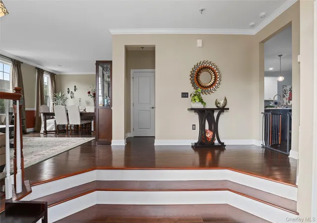 Photo 4 of Single family home for sale at 8 Langeloth Dr, Cortlandt, NY 10567 | MLS# 1067014 | Listing updated on 2026-10-29