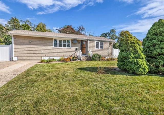 Photo 1 of Single family home for sale at 143 Dovecote Ln, Islip, NY 11722 | MLS# 1067035 | Listing updated on 2026-10-28