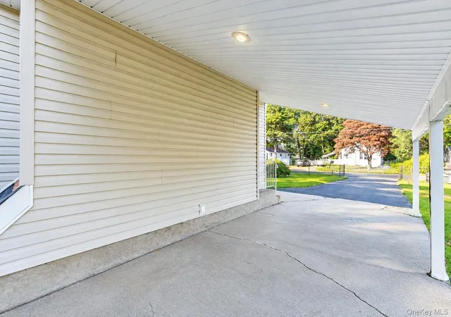 Photo 4 of Single family home for sale at 384 Locust St, Islip, NY 11722 | MLS# 1067058 | Listing updated on 2026-10-29