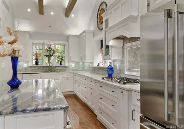 Photo 4 of Single family home for sale at 4108 Orient Ave, New York, NY 11363 | MLS# 1067102 | Listing updated on 2026-10-27