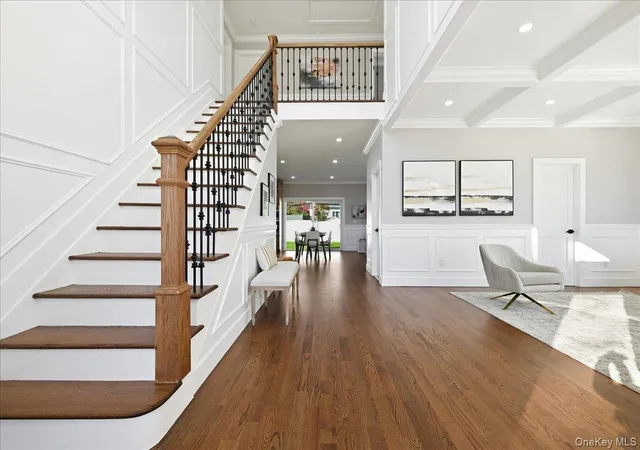 Photo 2 of Single family home for sale at 10 Terry St, Oyster Bay, NY 11801 | MLS# 1067103 | Listing updated on 2026-10-28