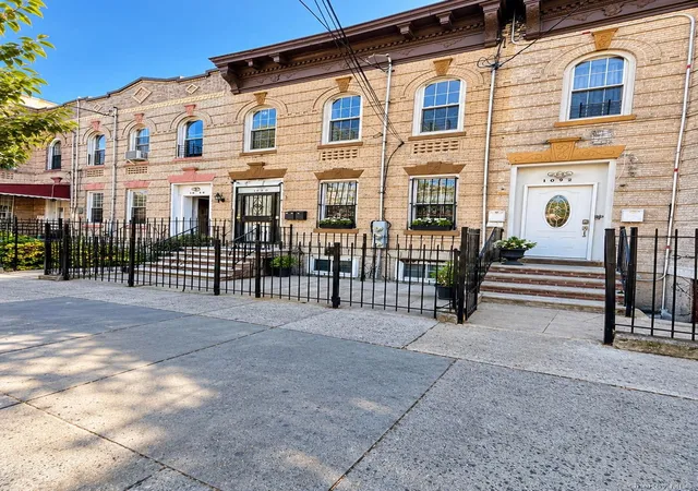 Photo 2 of House for sale at 1094 Blake Ave, New York, NY 11208 | MLS# 1067151 | Listing updated on 2026-10-27