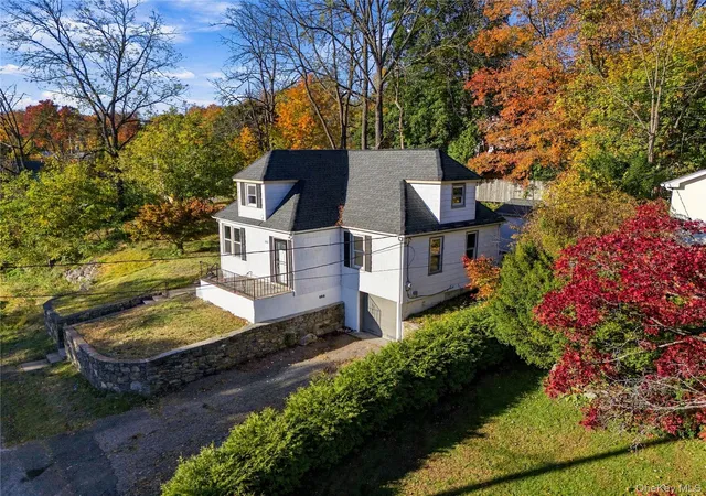 Photo 2 of Single family home for sale at 194 N Terry Hl Rd, Carmel, NY 10512 | MLS# 1067177 | Listing updated on 2026-10-27