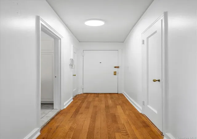 Photo 3 of House for sale at 54-17 31st Avenue #4K, New York, NY 11377 | MLS# 1067181 | Listing updated on 2026-10-28
