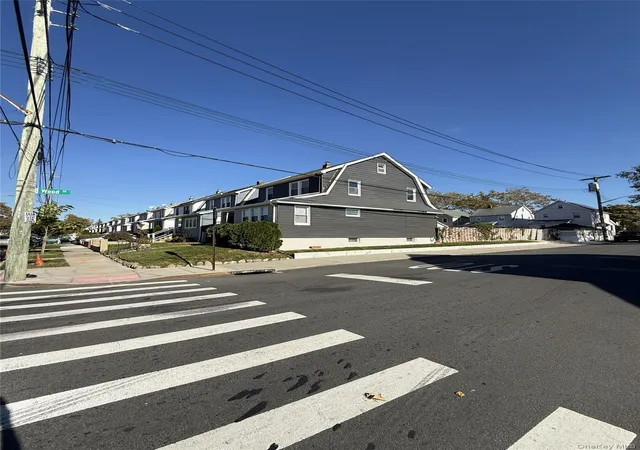 Photo 3 of Single family home for sale at 18702 Mangin Ave, New York, NY 11412 | MLS# 1067205 | Listing updated on 2026-10-29