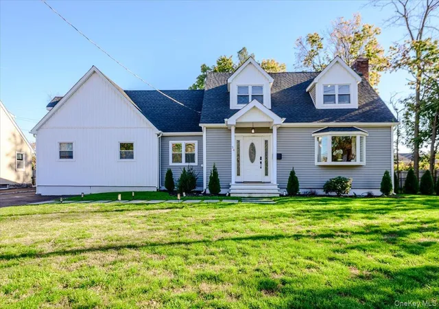 Photo 1 of Single family home for sale at 34 Smith St, Huntington, NY 11740 | MLS# 1067244 | Listing updated on 2026-10-29