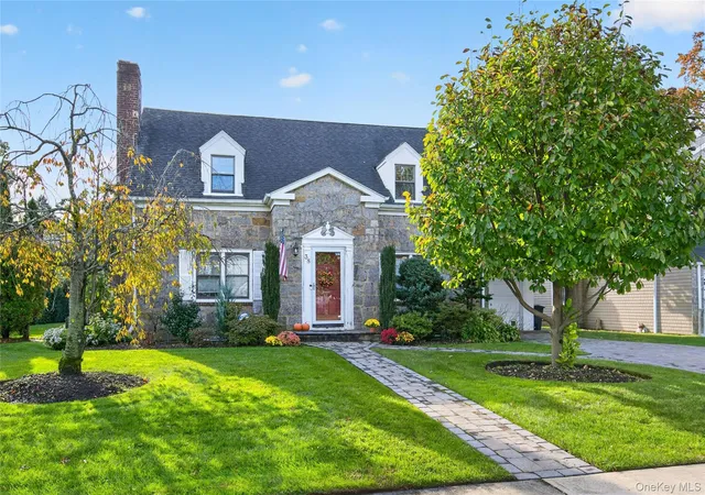 Photo 1 of Single family home for sale at 38 Mulberry Ave, Hempstead, NY 11530 | MLS# 1067269 | Listing updated on 2026-10-30
