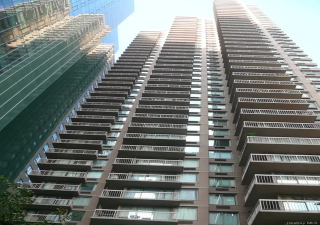Photo 2 of Condo for sale at 235 E 40th Street #3G/H, New York, NY 10016 | MLS# 1067303 | Listing updated on 2026-10-28