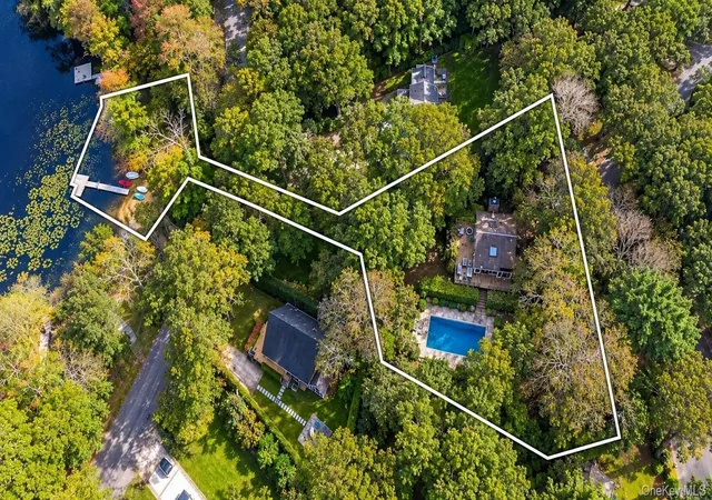 Photo 3 of Single family home for sale at 230a Big Fresh Pond Rd, Southampton, NY 11968 | MLS# 1067309 | Listing updated on 2026-10-28