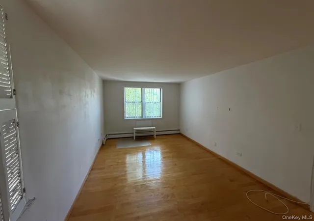 Photo 4 of Condo for sale at 140-55 34 Avenue #4R, New York, NY 11354 | MLS# 1067332 | Listing updated on 2026-10-28
