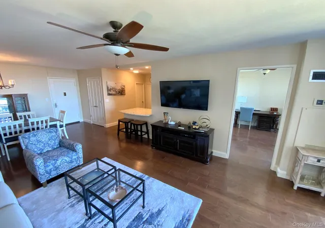 Photo 3 of Condo for sale at 27110 Grand Central Pkwy #25B, New York, NY 11005 | MLS# 1067360 | Listing updated on 2026-10-29