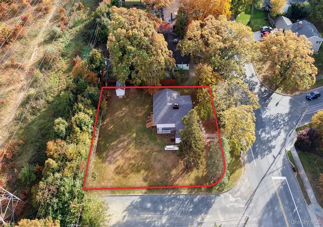 Photo 4 of Single family home for sale at 98 Eastwood Blvd, Brookhaven, NY 11720 | MLS# 1067367 | Listing updated on 2026-10-29