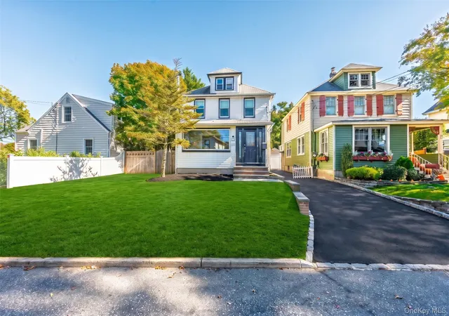 Photo 3 of Single family home for sale at 24 High St, Oyster Bay, NY 11560 | MLS# 1067453 | Listing updated on 2026-10-28