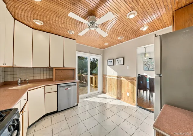 Photo 4 of Single family home for sale at 37 Barbara Ave, Brookhaven, NY 11776 | MLS# 1067474 | Listing updated on 2026-10-28