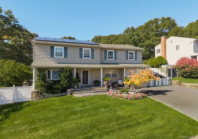 Photo 1 of Single family home for sale at 26 Olive Ct, Brookhaven, NY 11738 | MLS# 1067476 | Listing updated on 2026-10-29