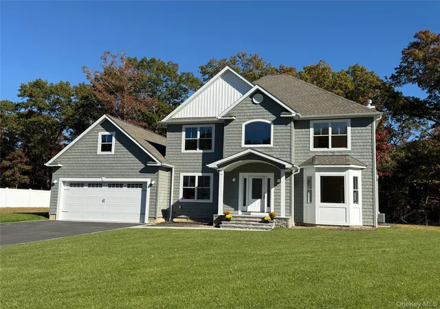 Photo 1 of Single family home for sale at 5 Lakeland Woods Ct, Islip, NY 11749 | MLS# 1067500 | Listing updated on 2026-10-29