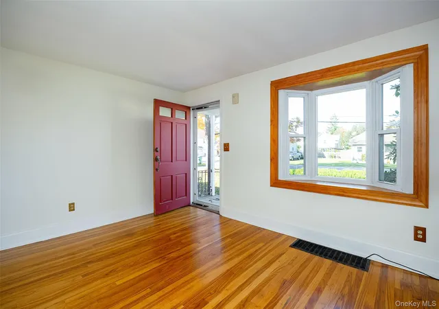 Photo 4 of Single family home for sale at 14 Fuller Ln, Hyde Park, NY 12538 | MLS# 1067524 | Listing updated on 2026-10-29