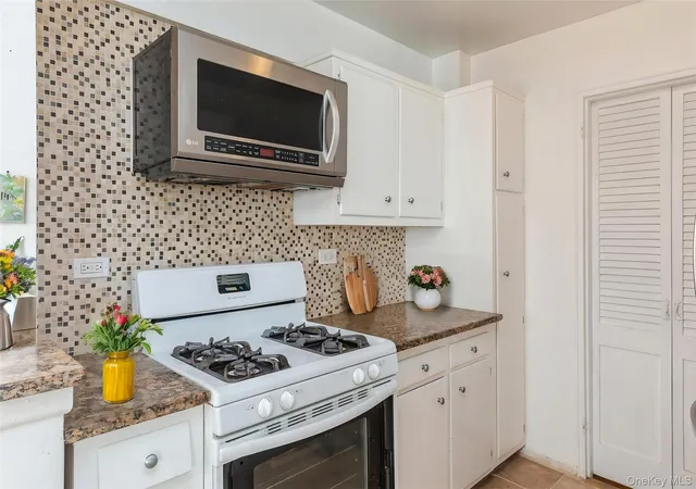 Photo 3 of House for sale at 99-10 60th Avenue #CC1, New York, NY 11368 | MLS# 1067578 | Listing updated on 2026-10-29
